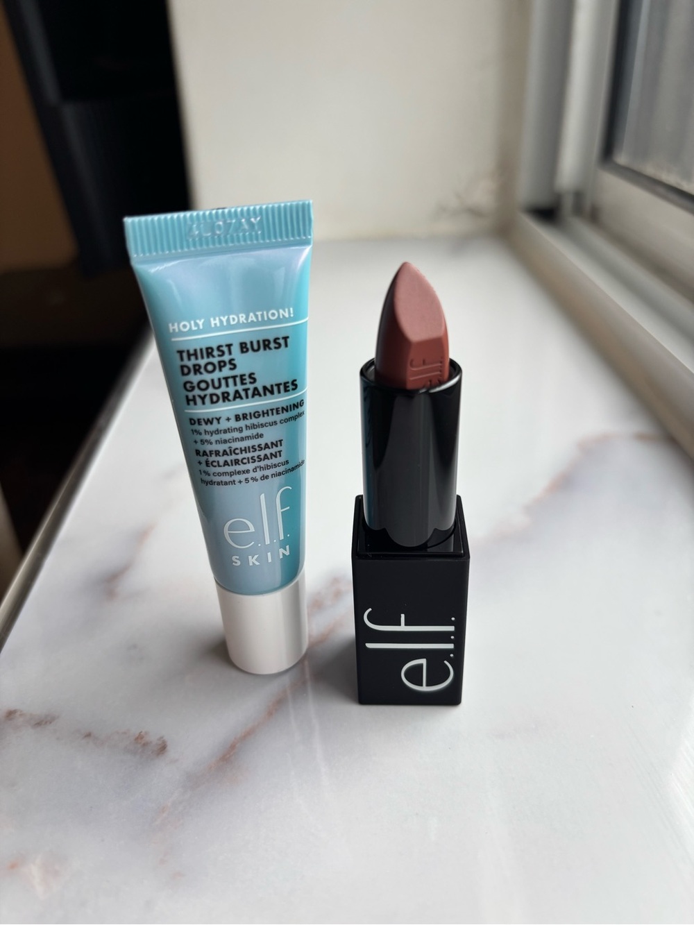 🎁(FREE with $20+ purchase)
ELF Lipstick & Thirst Burst Drops Duo